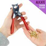 Kit 3 alicates para couro em uso - aplicação de ilhós